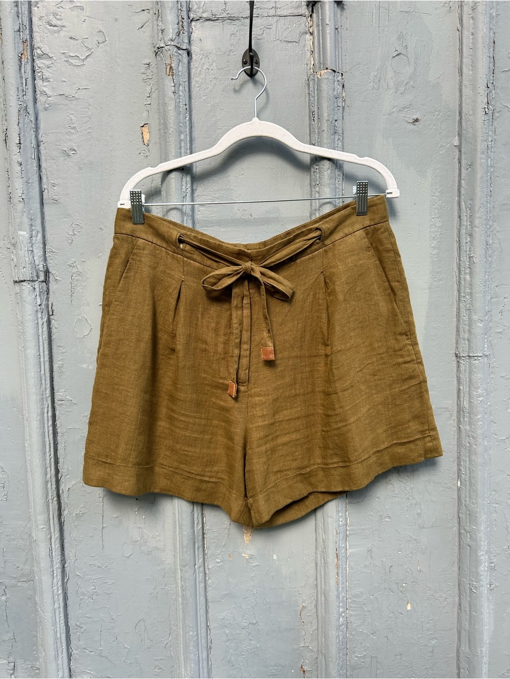 Massimo Dutti Linen shorts, size 10 - Picture 2 of 11